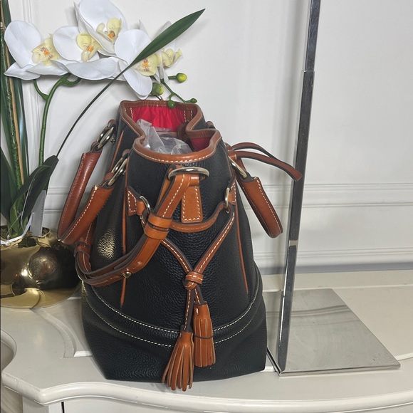 Dooney & Bourke Black and Brown Leather Jacket Buckley Tote Bag - Picture 4 of 4